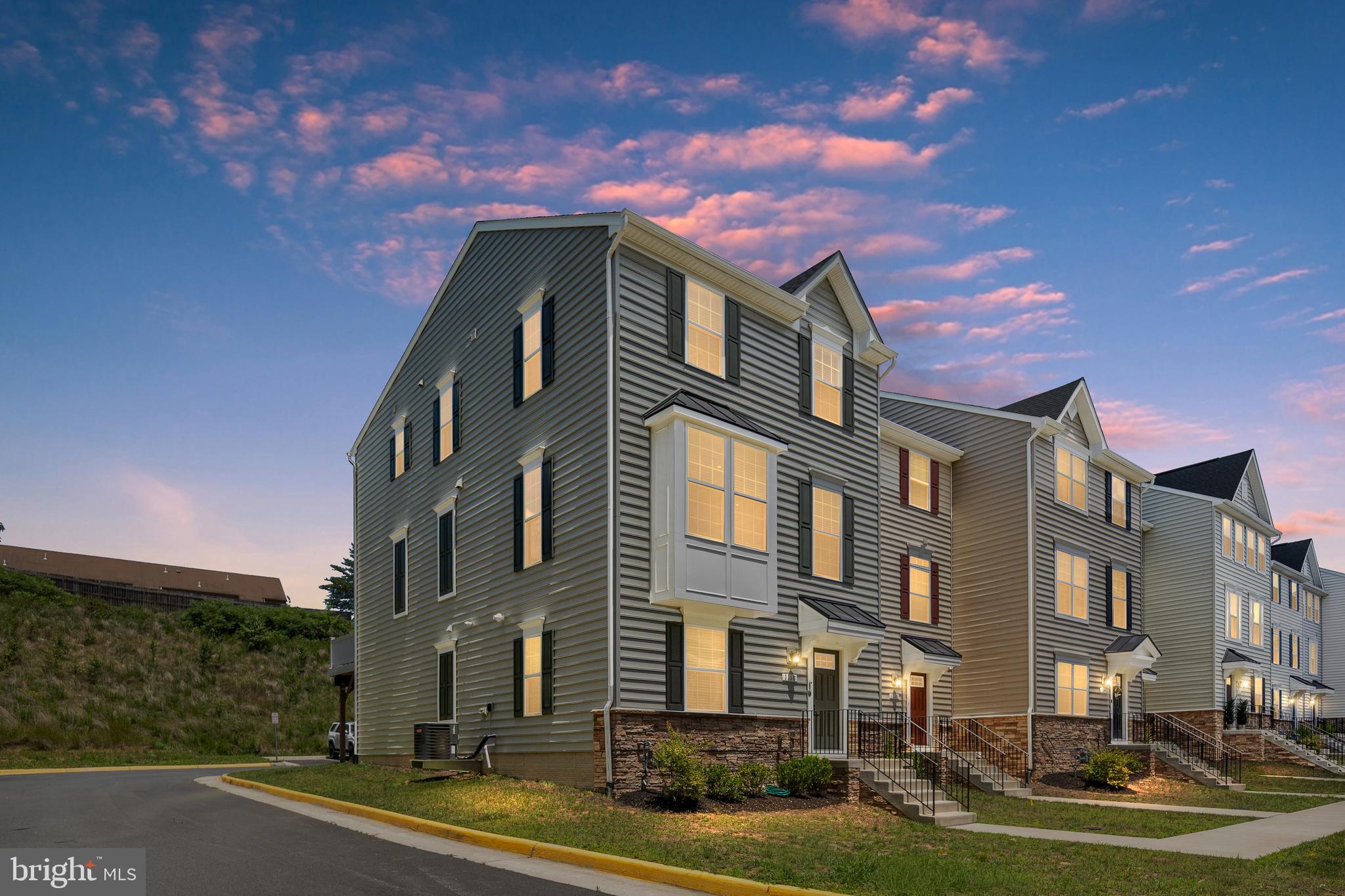 1118 DOVETAIL CIRCLE