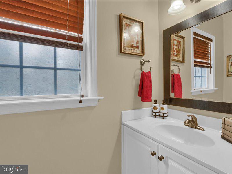 ASH CREEK - Residential