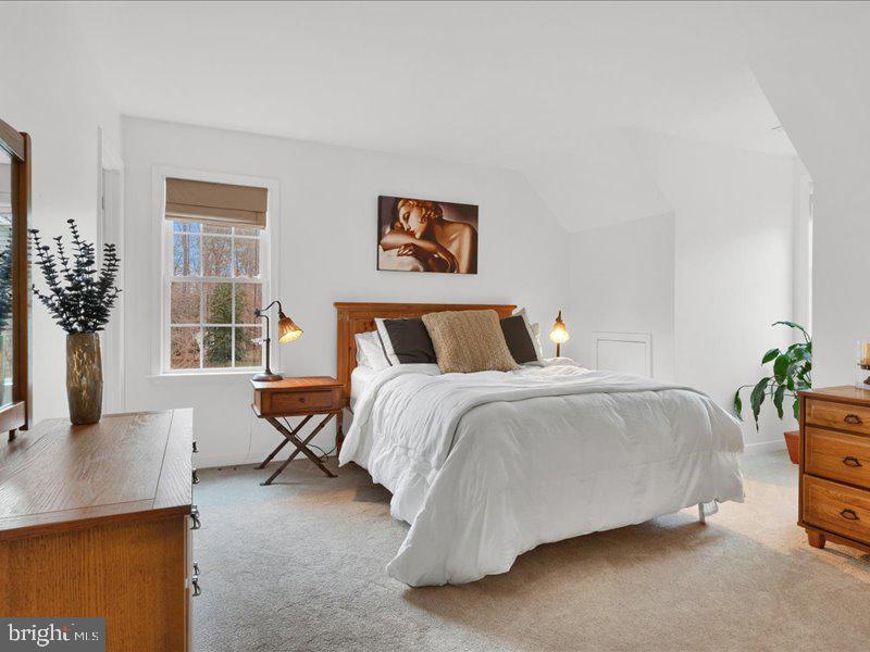 ASH CREEK - Residential