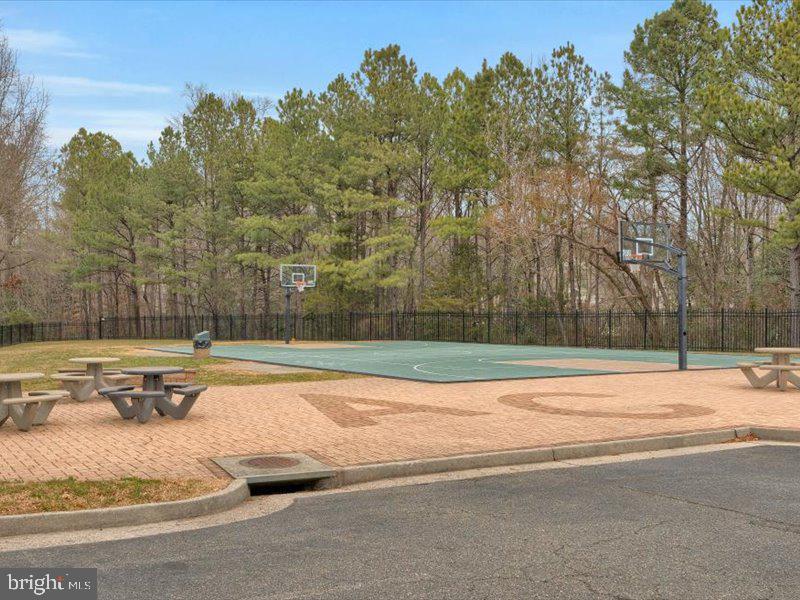 ASH CREEK - Residential