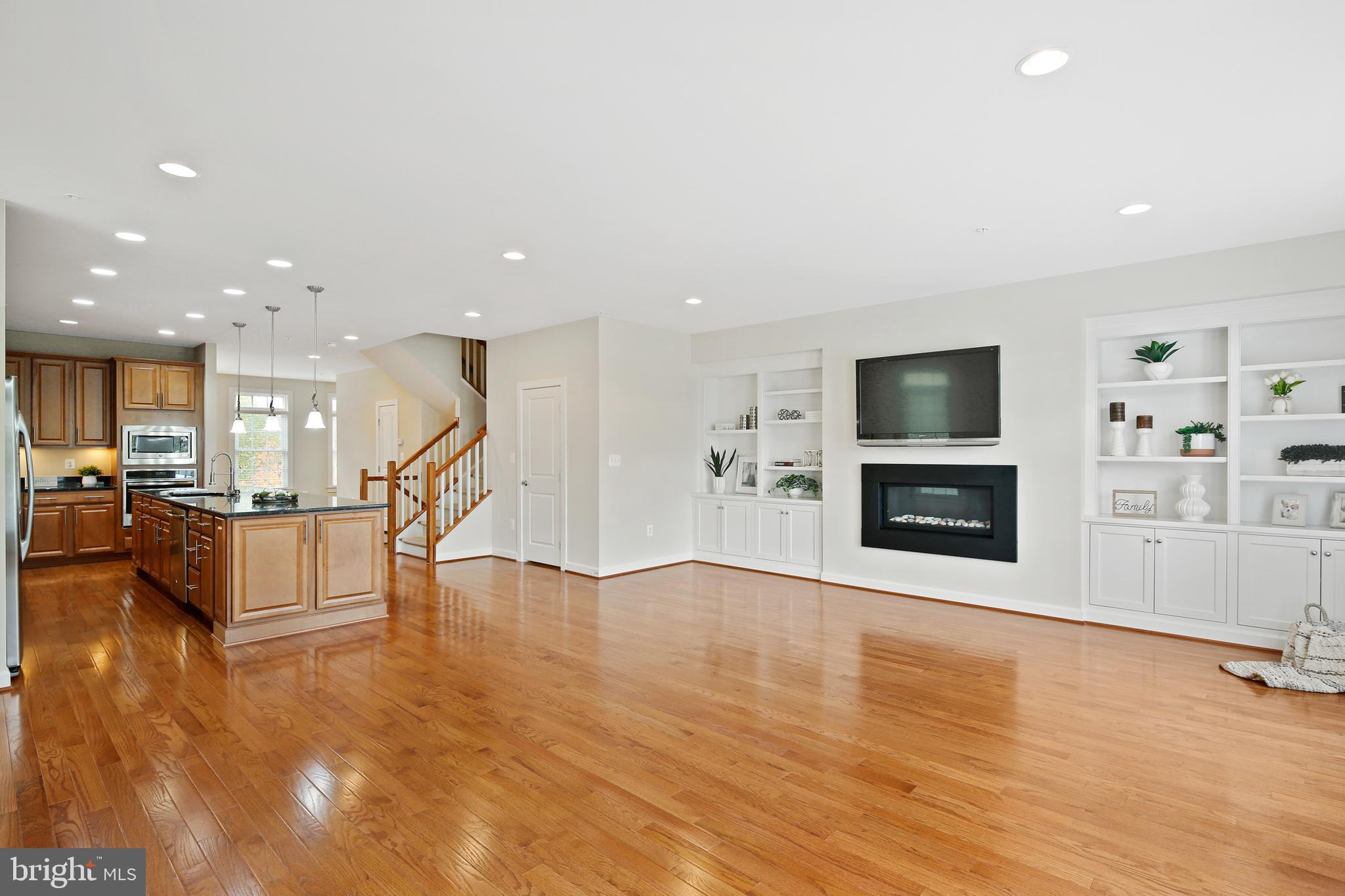 MAPLE LAWN FARMS - Residential