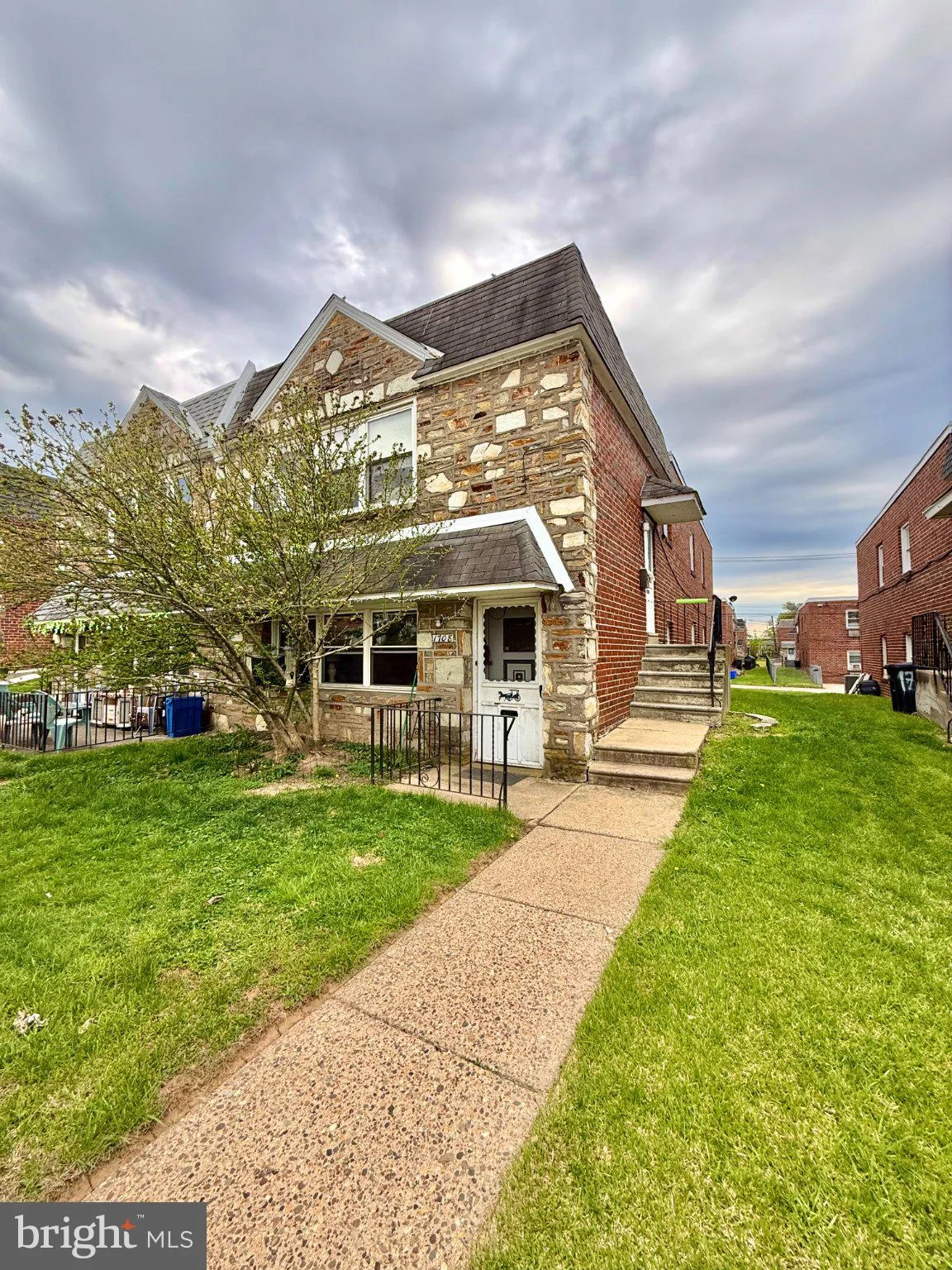 1708 Loney Street