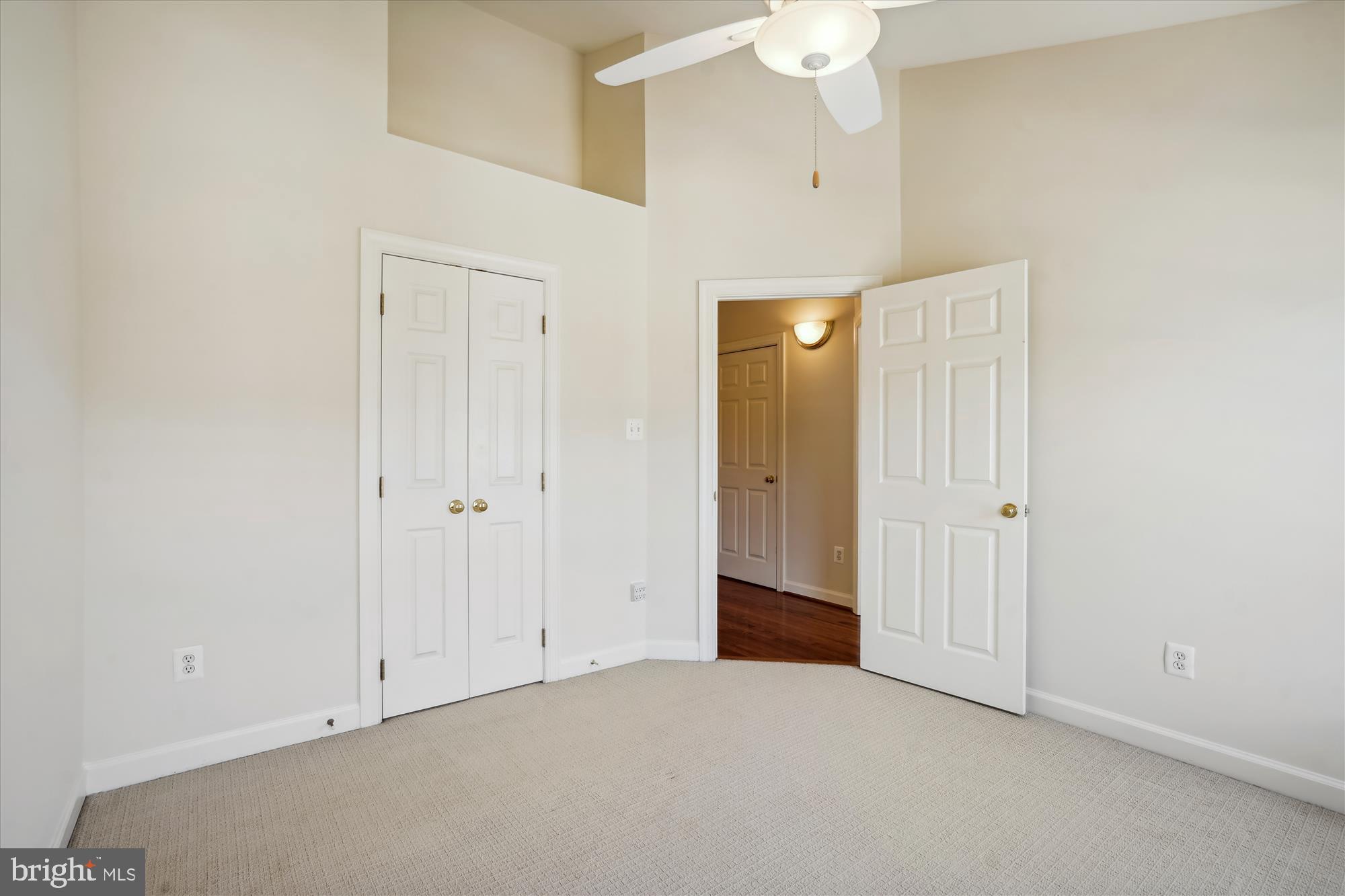 FAIR LAKES - Residential Lease