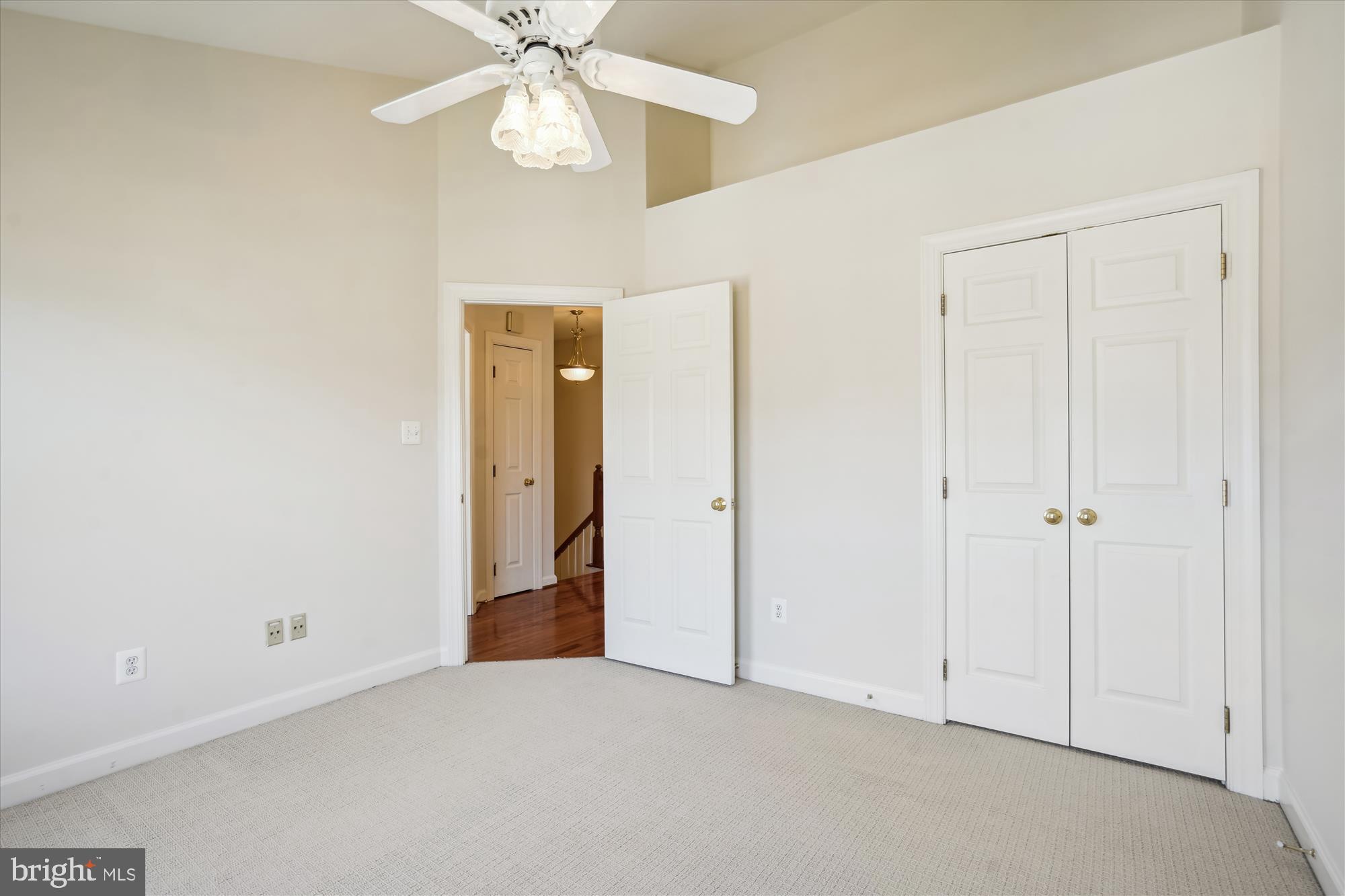 FAIR LAKES - Residential Lease