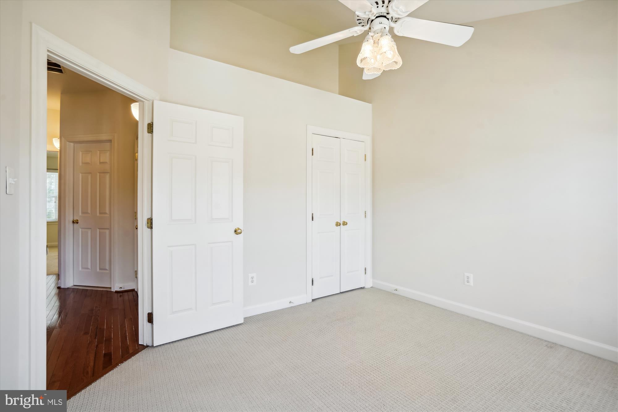 FAIR LAKES - Residential Lease