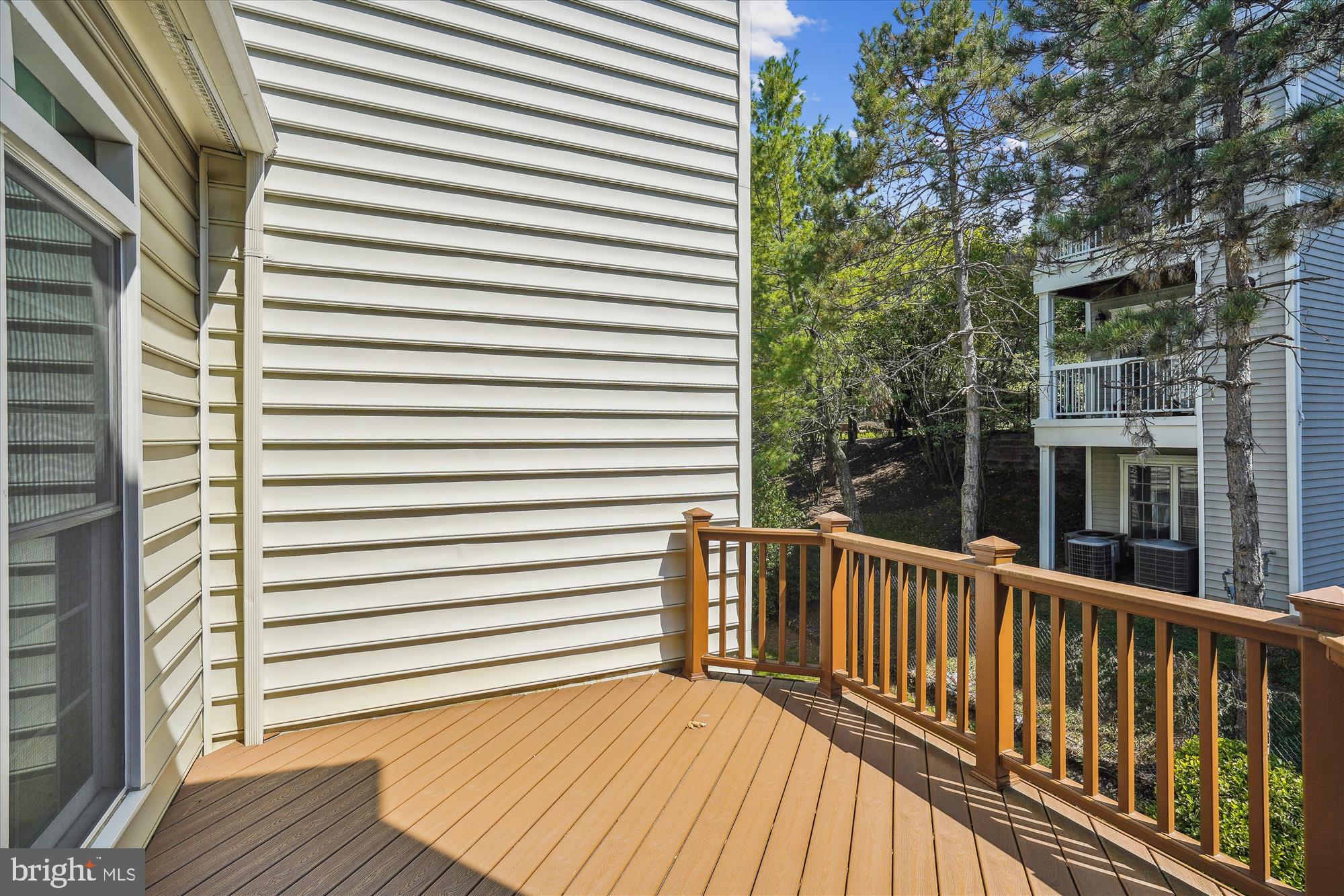 FAIR LAKES - Residential Lease