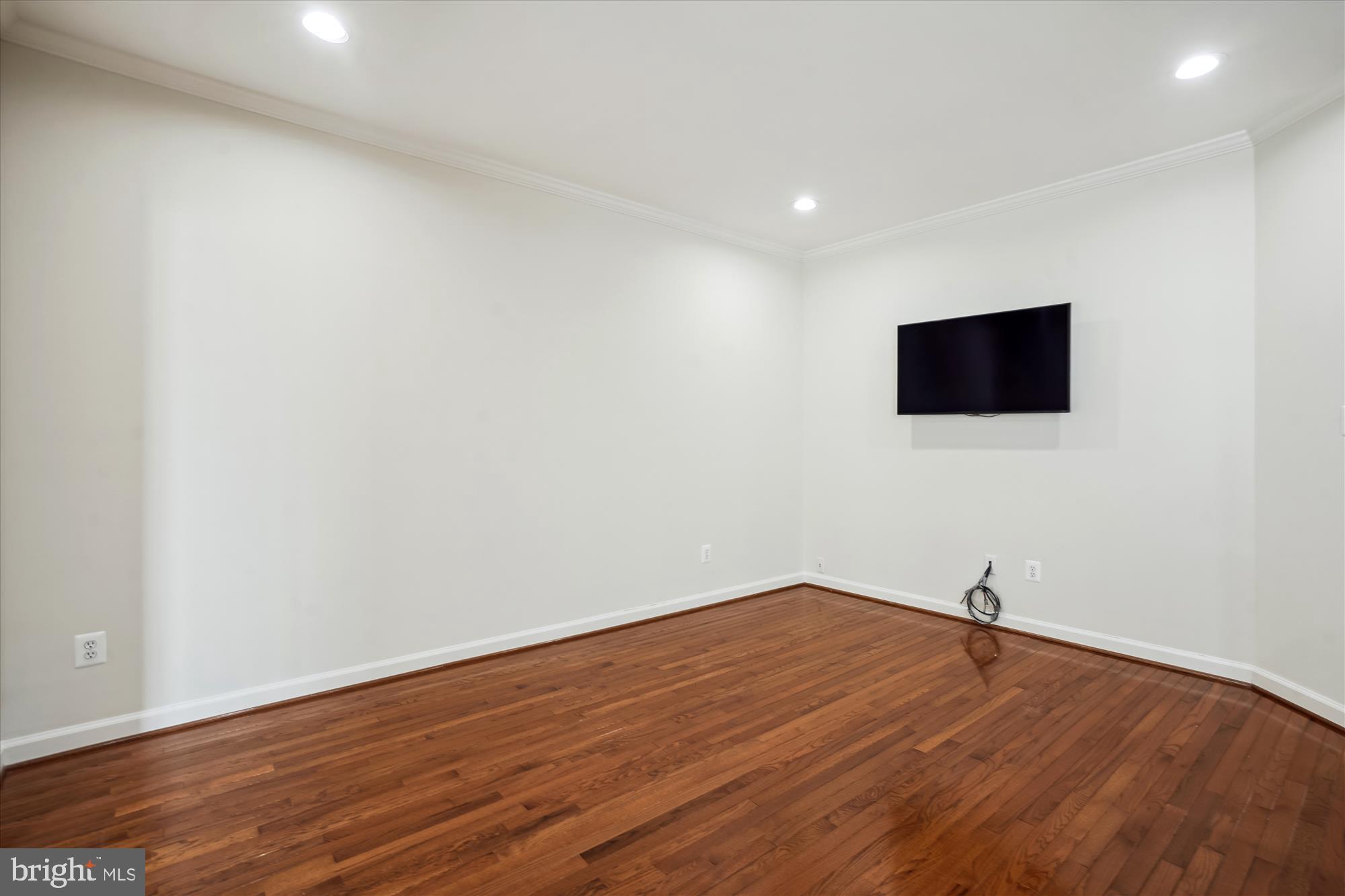 FAIR LAKES - Residential Lease