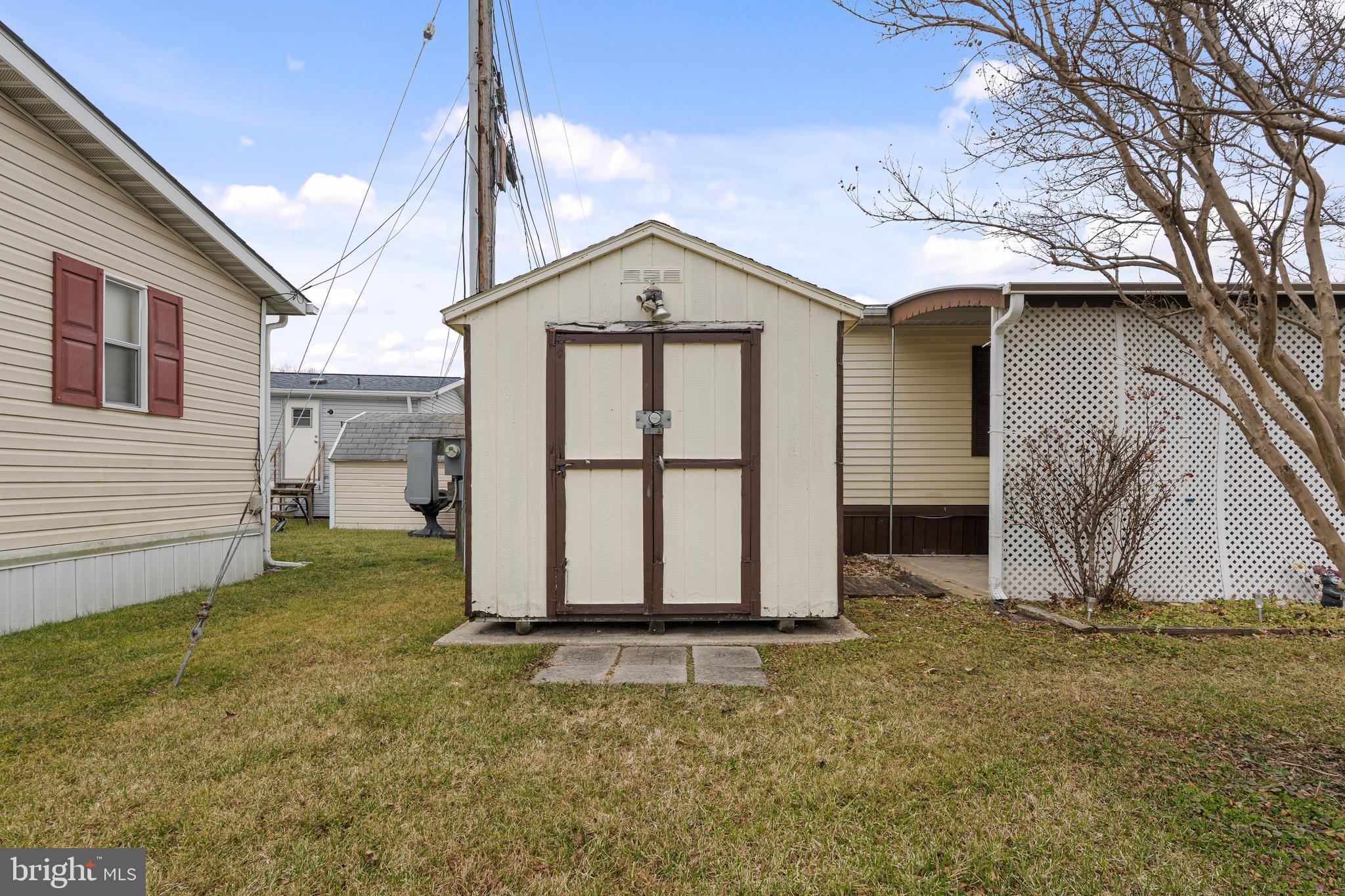 BRIARWOOD ESTATES - Residential