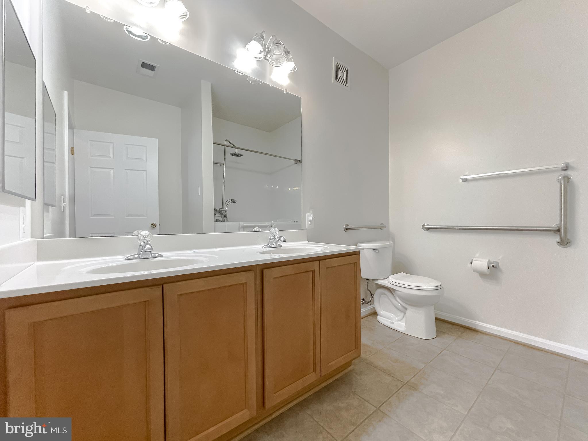 THE RESIDENCES OF WILDEWOOD - Residential