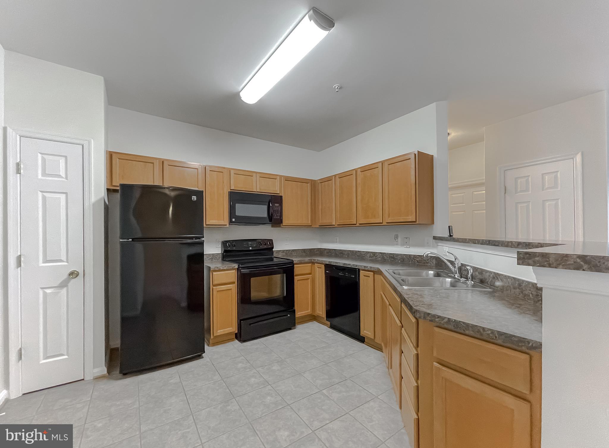 THE RESIDENCES OF WILDEWOOD - Residential