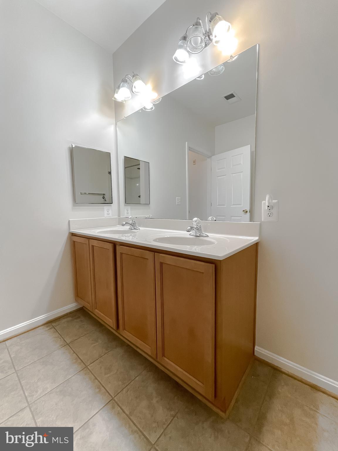 THE RESIDENCES OF WILDEWOOD - Residential