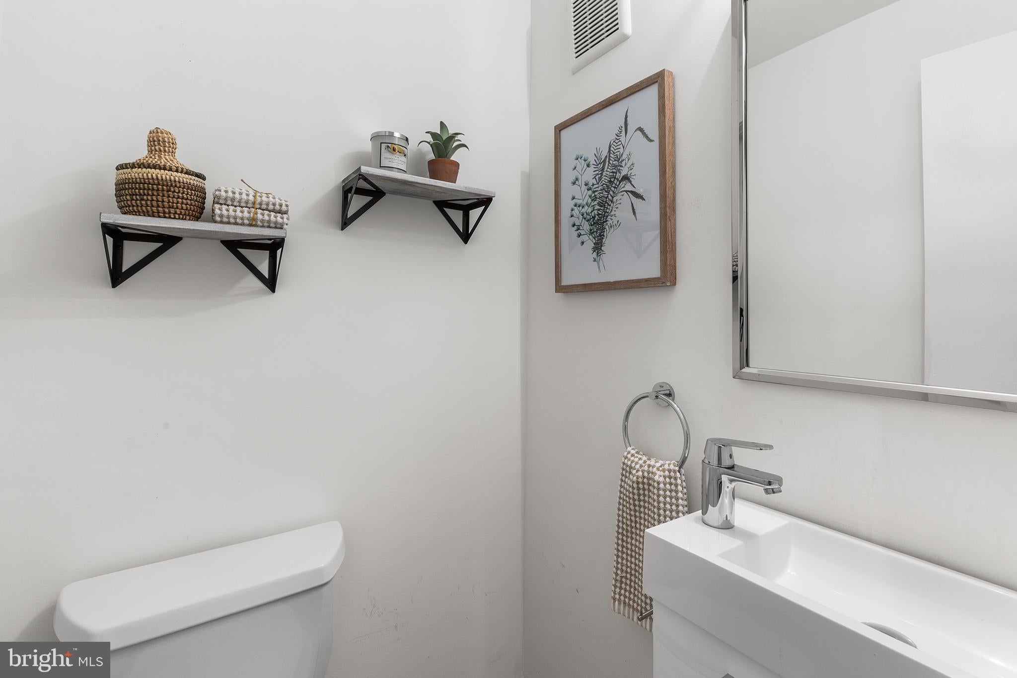 1108 DAY STREET A