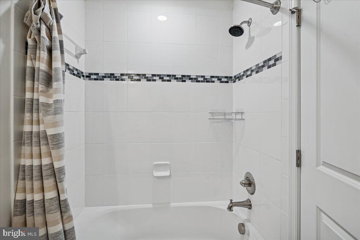 EDITORS PARK - Residential