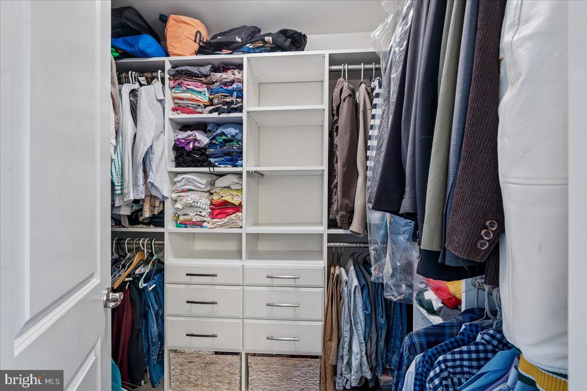 EDITORS PARK - Residential