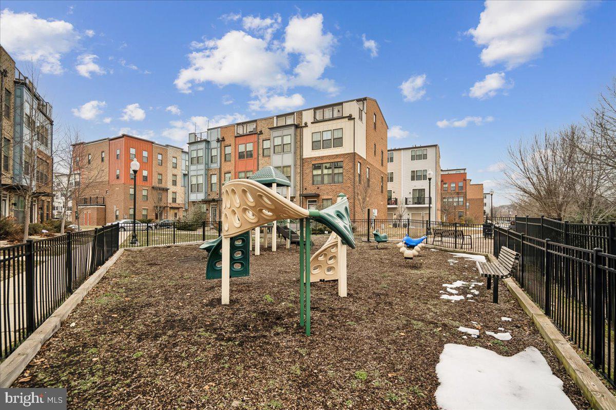 EDITORS PARK - Residential