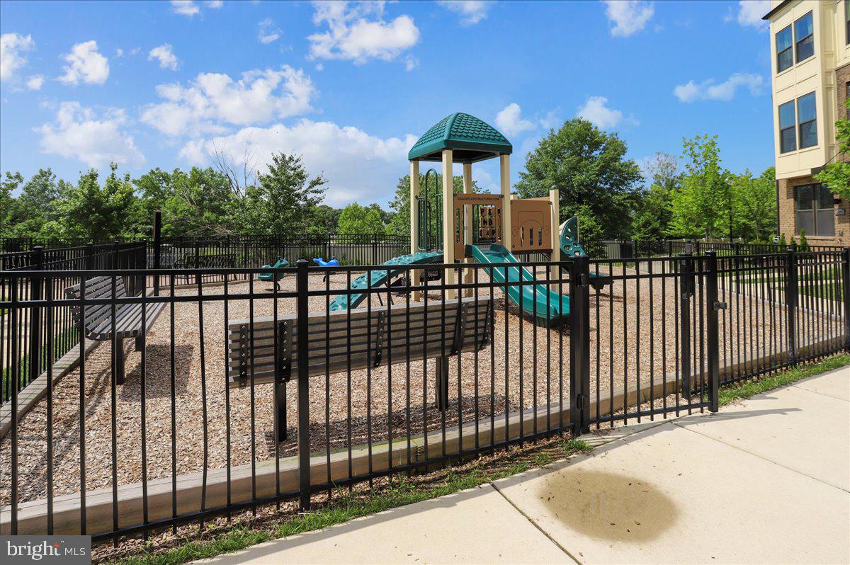 EDITORS PARK - Residential