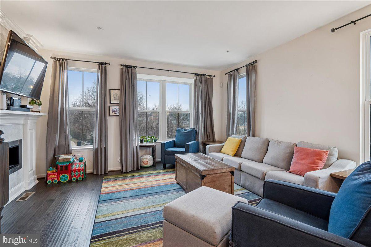 EDITORS PARK - Residential