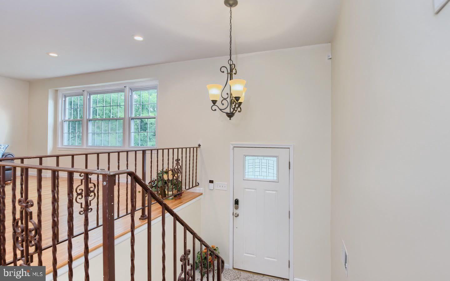 1939 BIRCHWOOD PARK DRIVE N