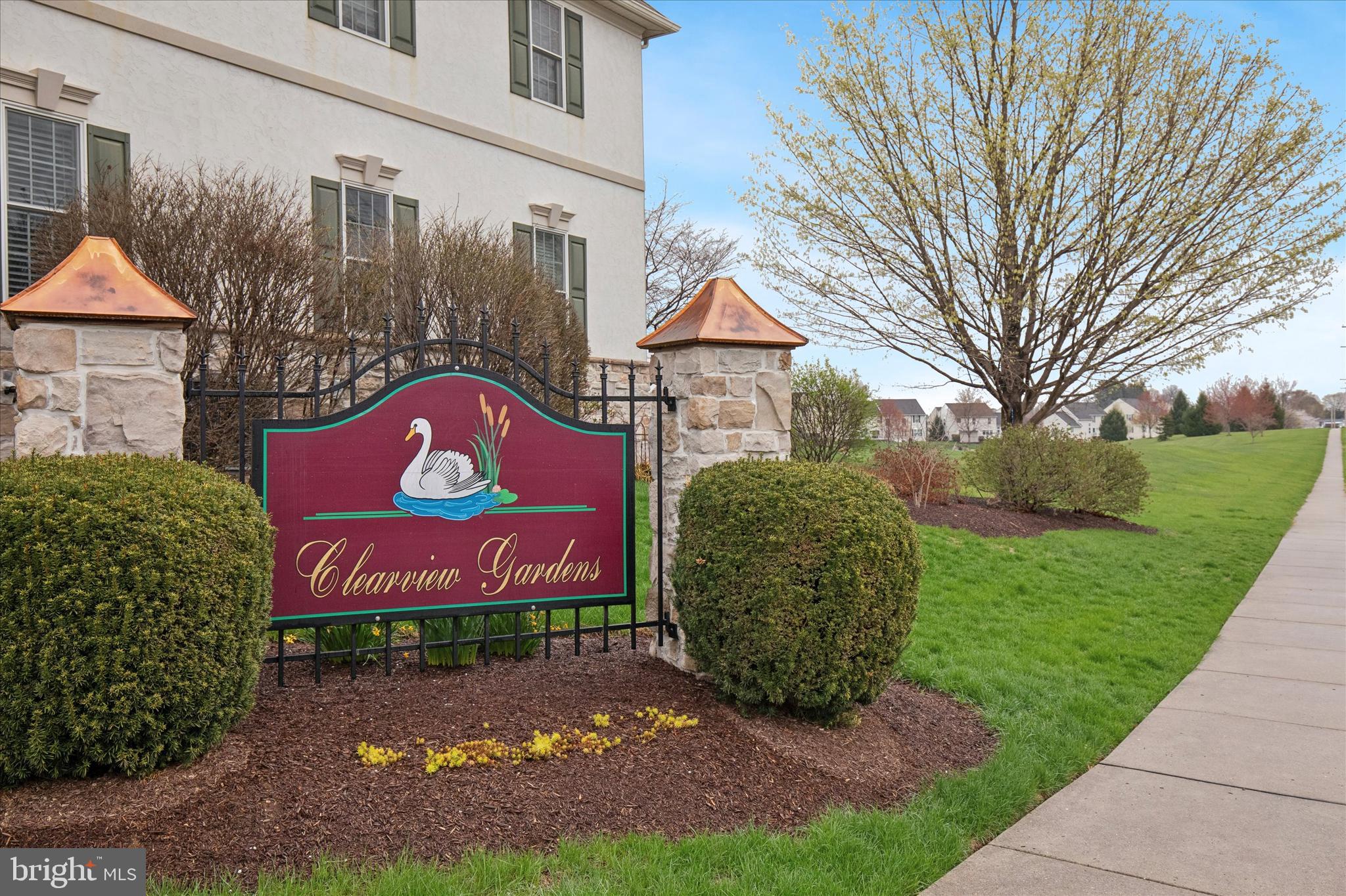 CLEARVIEW GARDENS - Residential