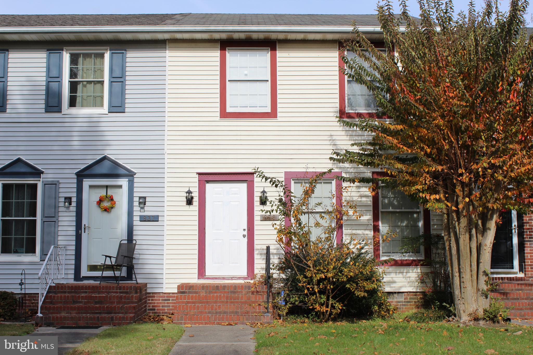 TAMARAC VILLAGE - Residential