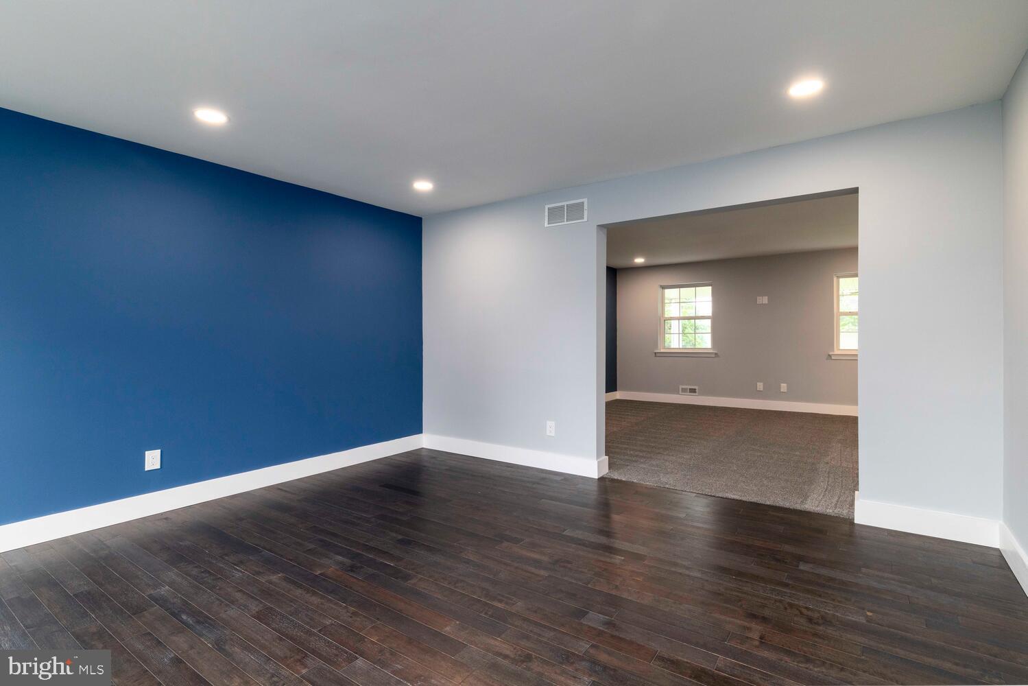 3855 REINIGER ROAD