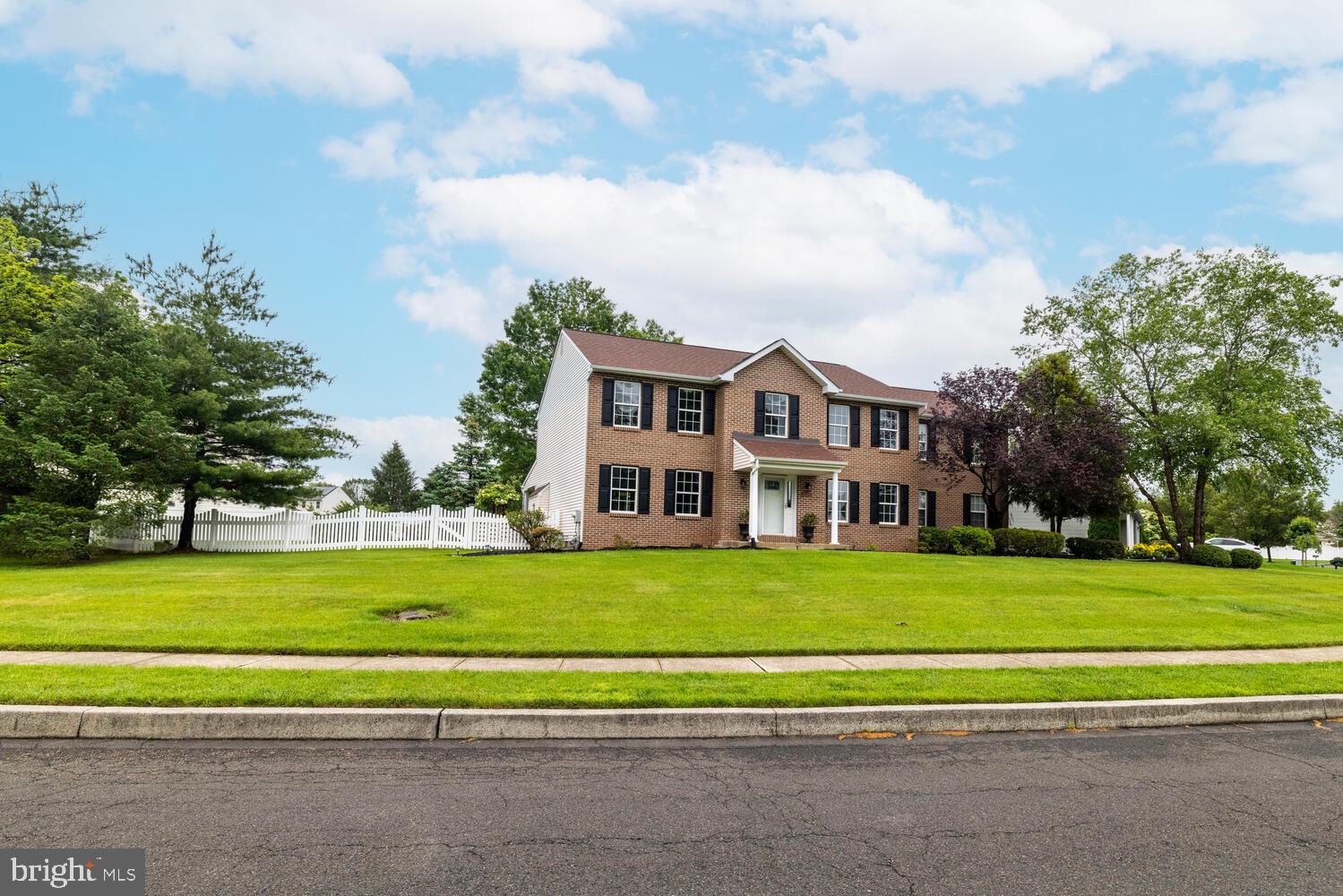 3855 REINIGER ROAD