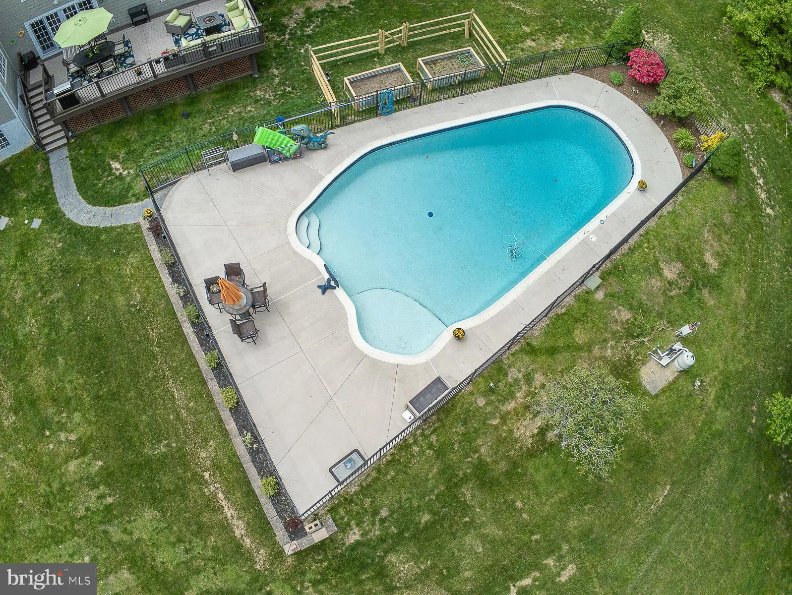 Malvern, Pennsylvania 19355, United States, 4 Bedrooms Bedrooms, ,5 BathroomsBathrooms,Residential,Active,124020