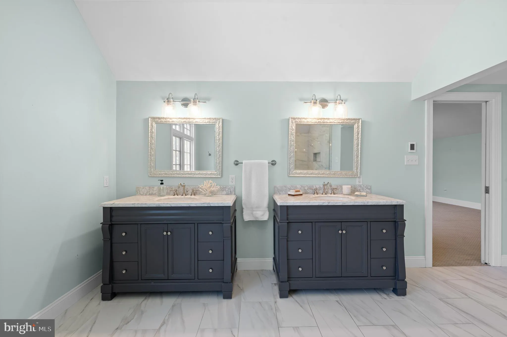 Malvern, Pennsylvania 19355, United States, 4 Bedrooms Bedrooms, ,5 BathroomsBathrooms,Residential,Active,124020