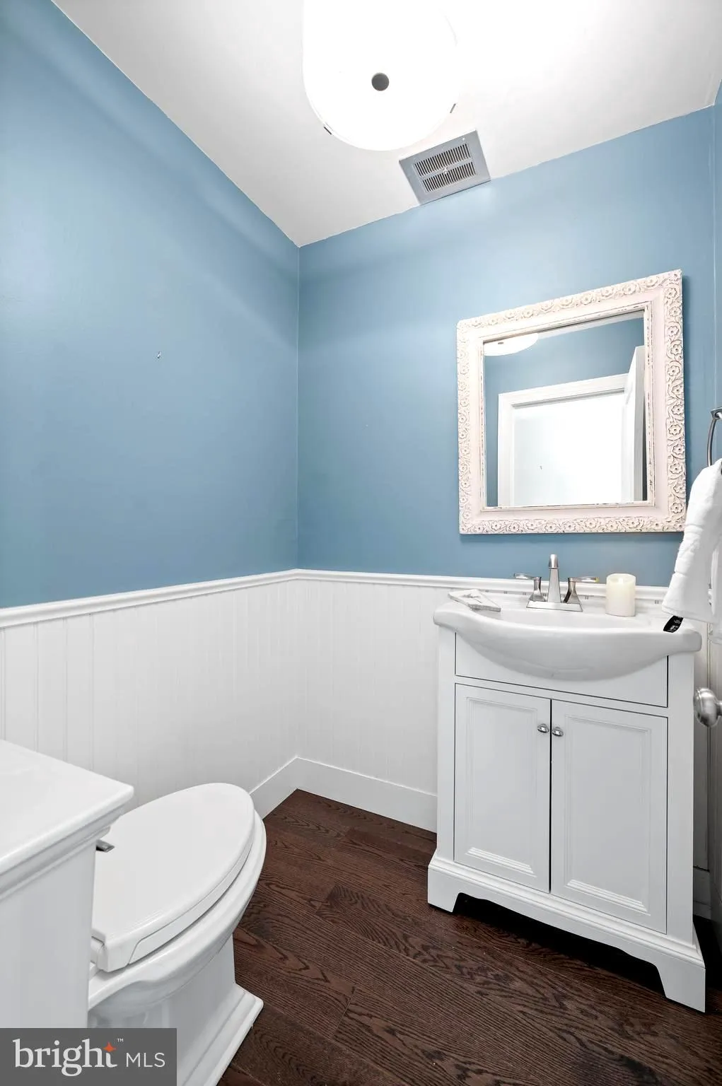 Malvern, Pennsylvania 19355, United States, 4 Bedrooms Bedrooms, ,5 BathroomsBathrooms,Residential,Active,124020