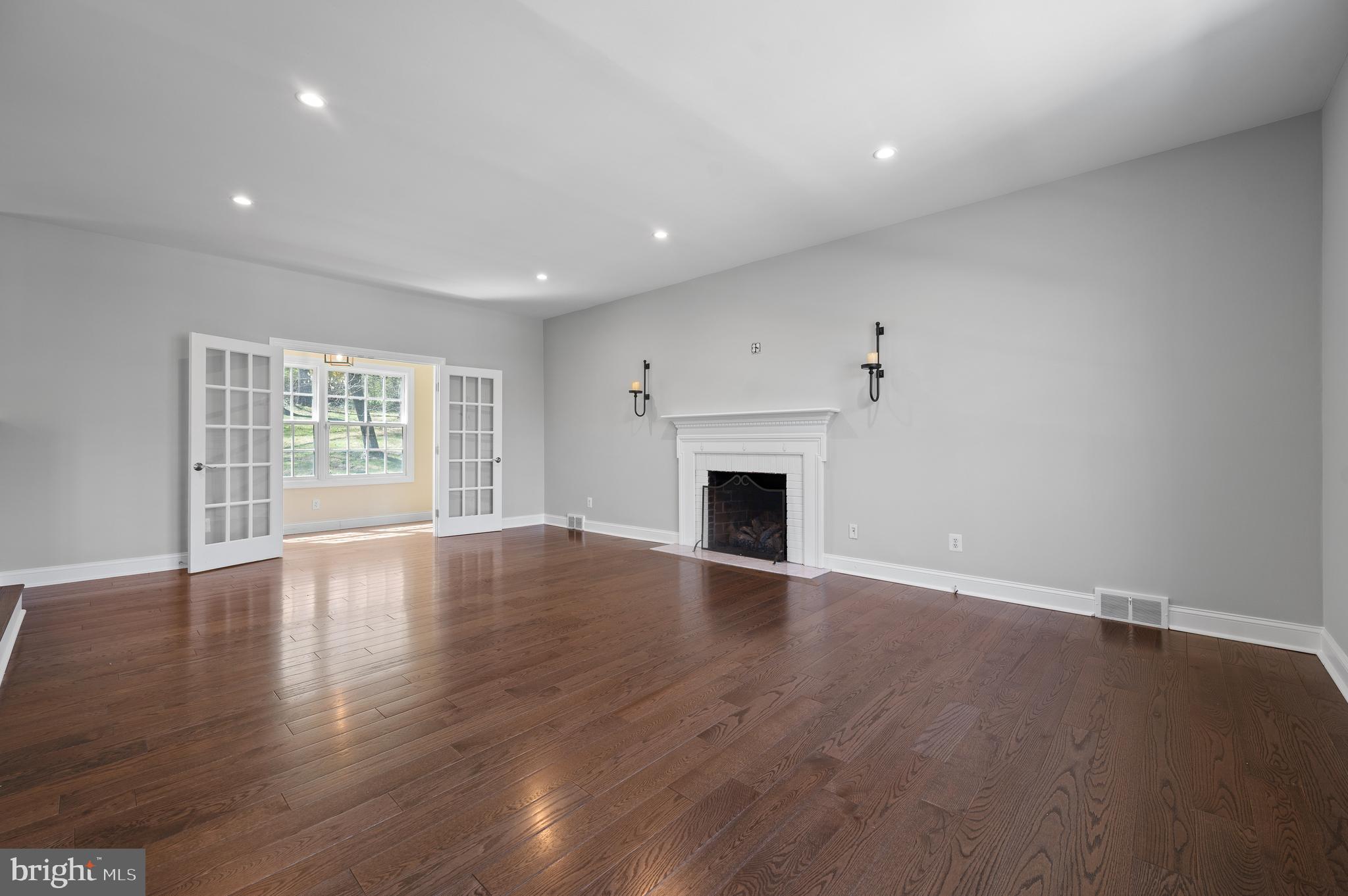 COUNTRYVIEW - Residential Lease