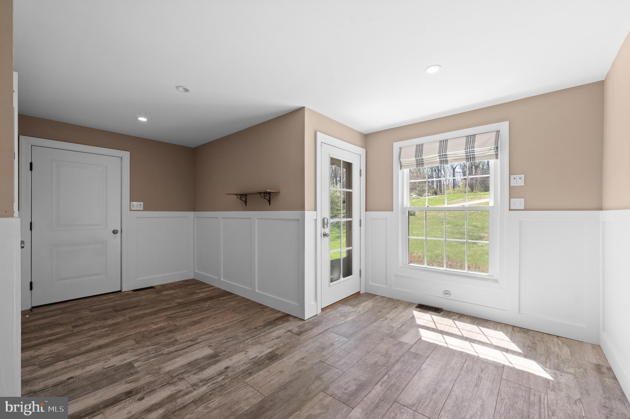 COUNTRYVIEW - Residential Lease