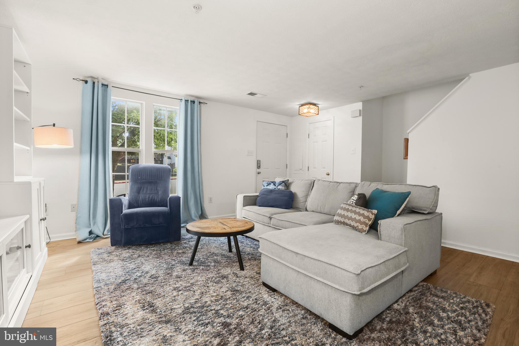 903 GAINSBOROUGH COURT