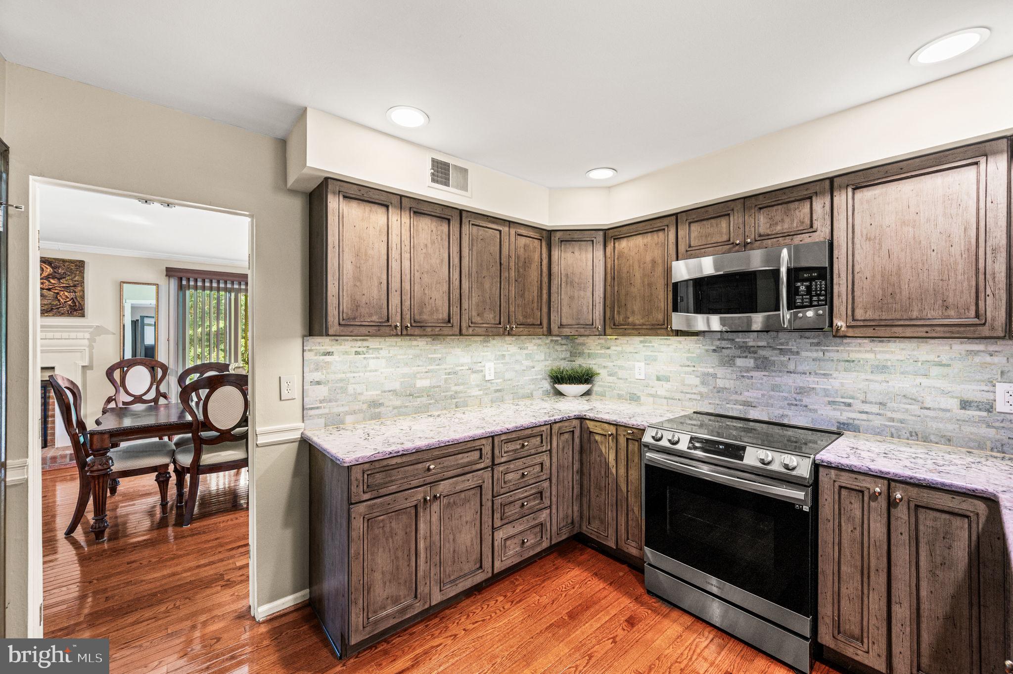 RADLEY RUN MEWS - Residential