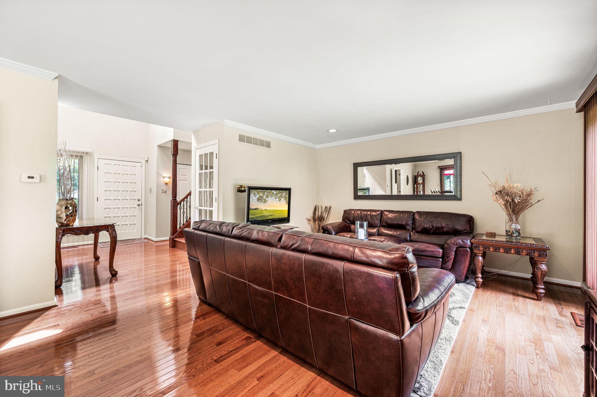 RADLEY RUN MEWS - Residential