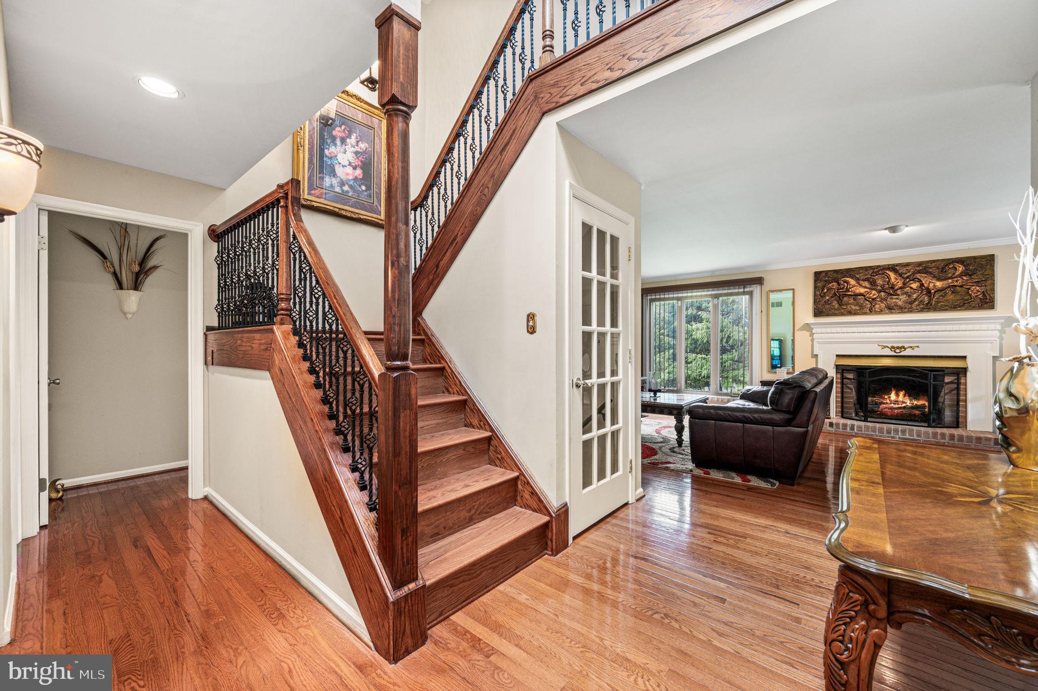 1107 MEWS LANE