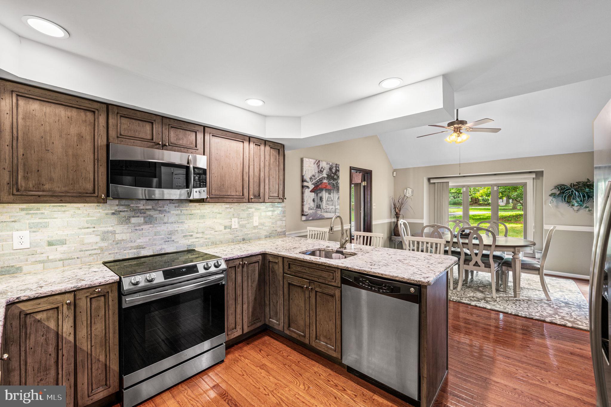 RADLEY RUN MEWS - Residential