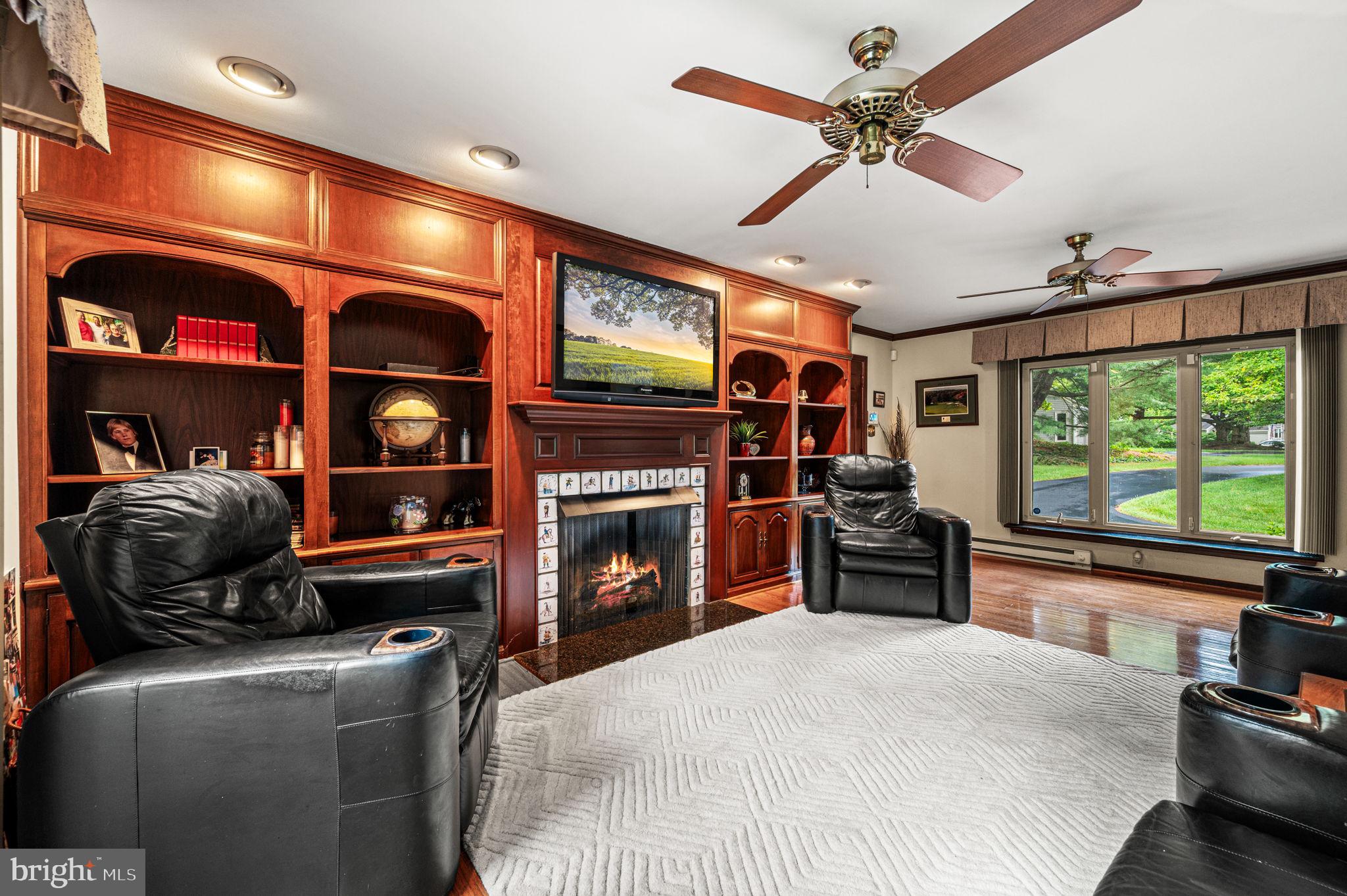 RADLEY RUN MEWS - Residential