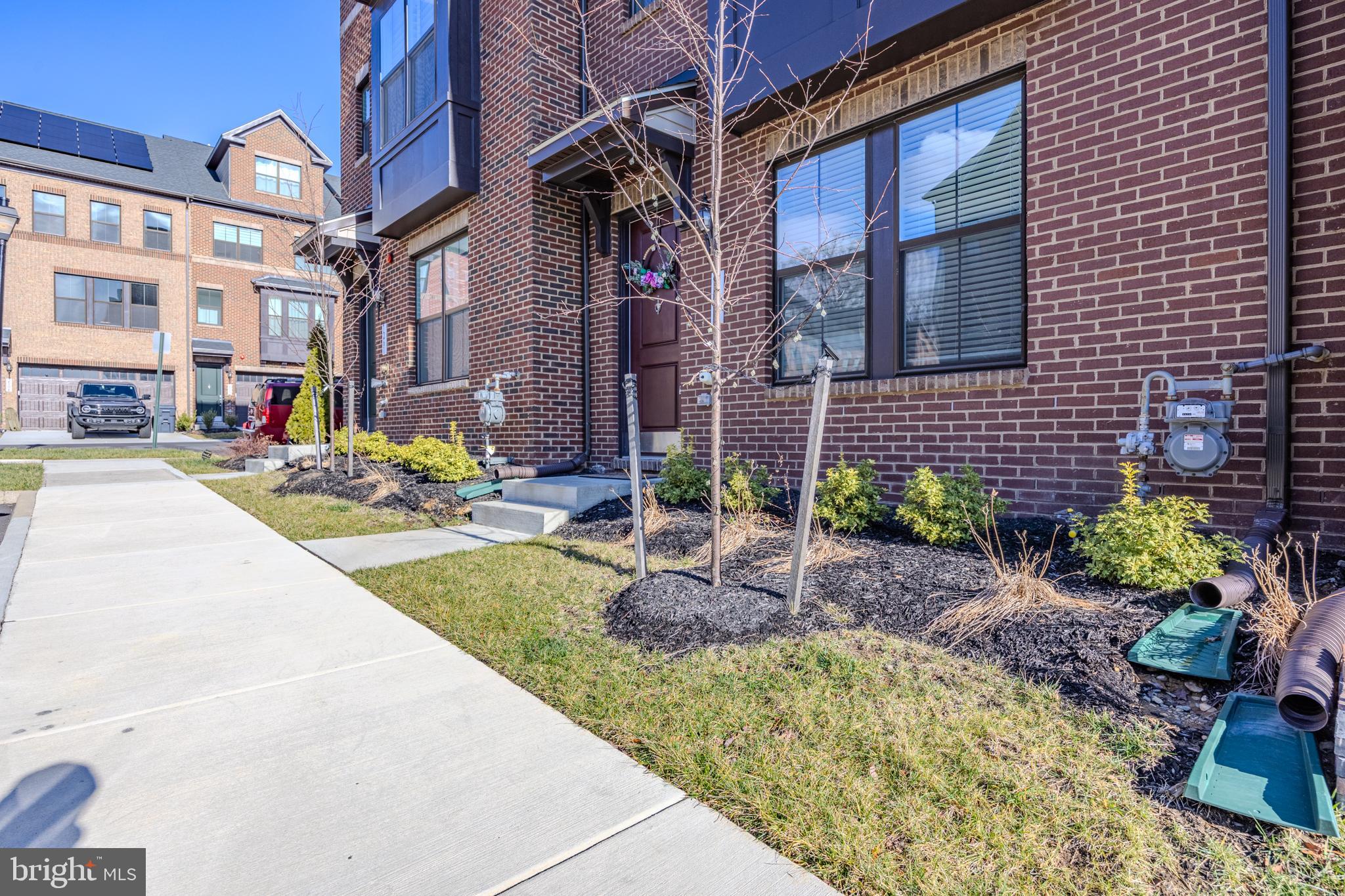 NORTH HART RUN - Residential