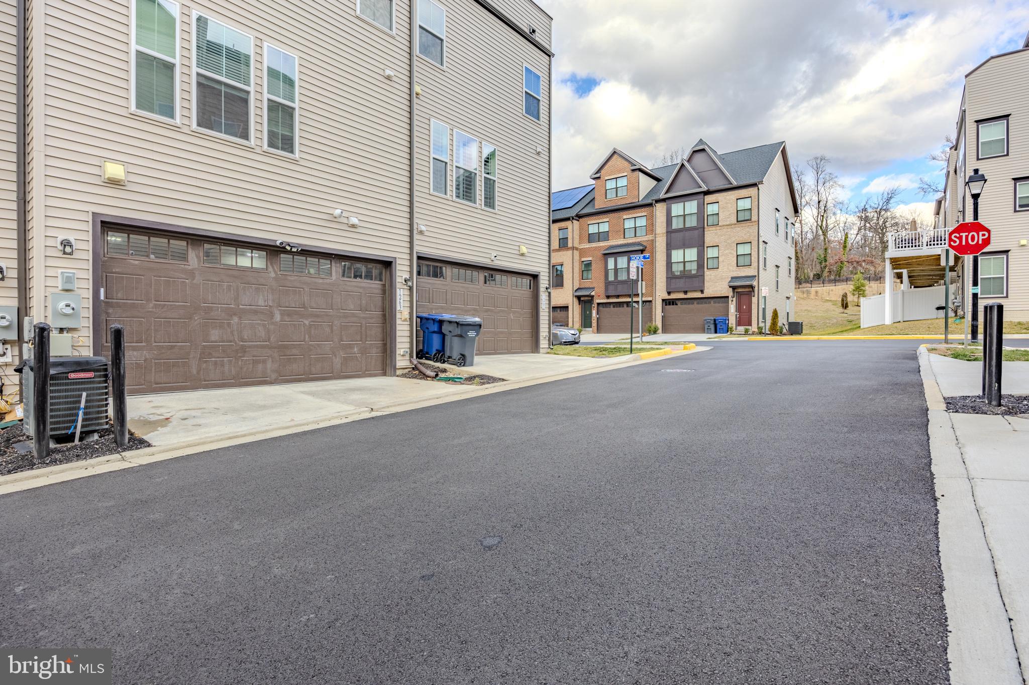 NORTH HART RUN - Residential