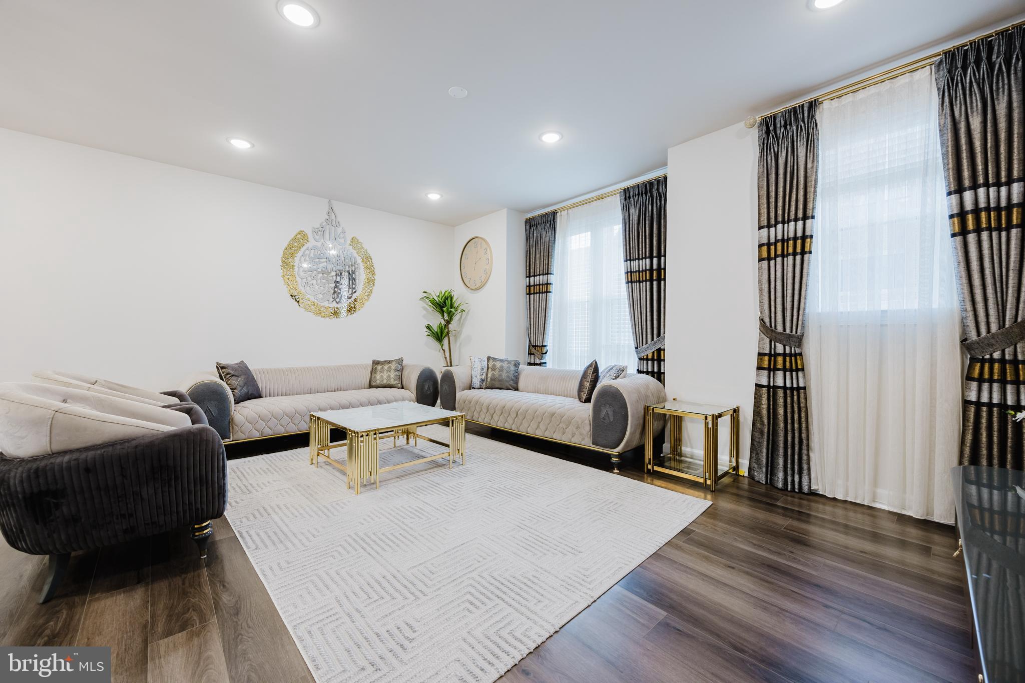 NORTH HART RUN - Residential