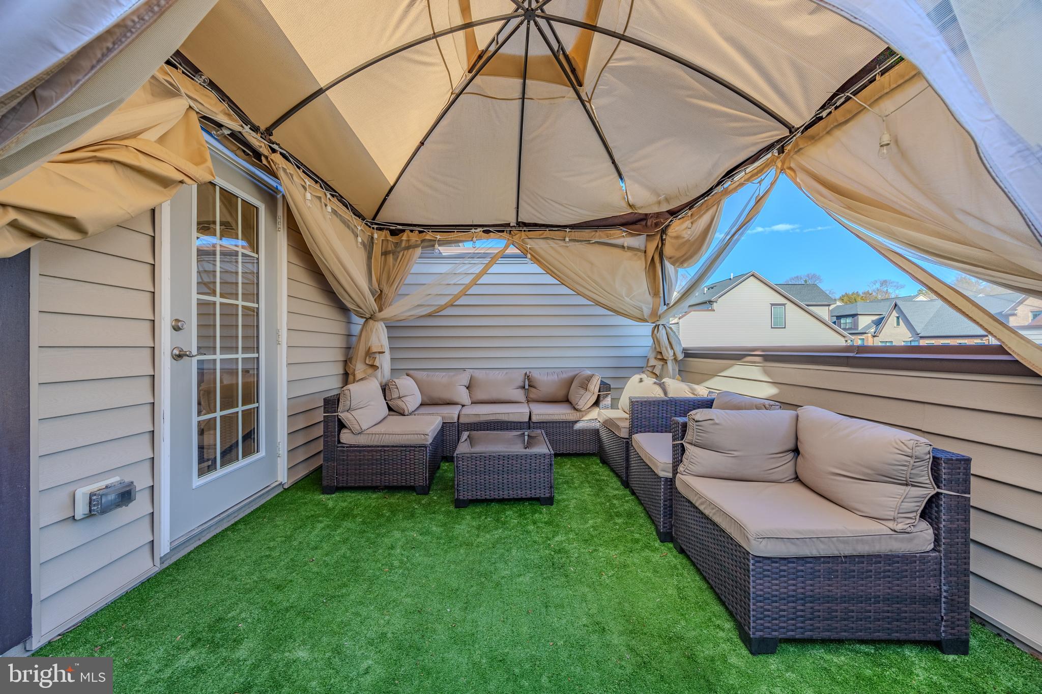 NORTH HART RUN - Residential