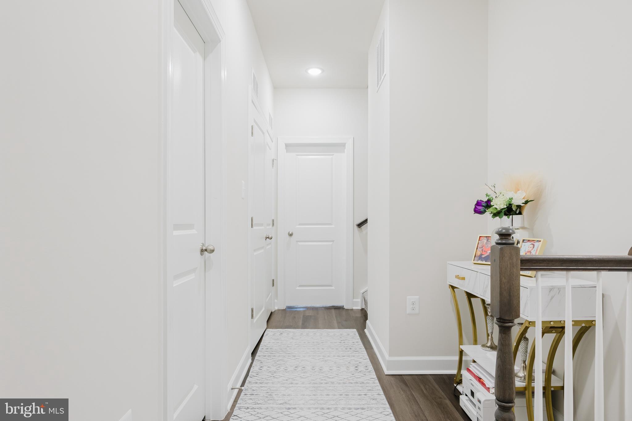 NORTH HART RUN - Residential