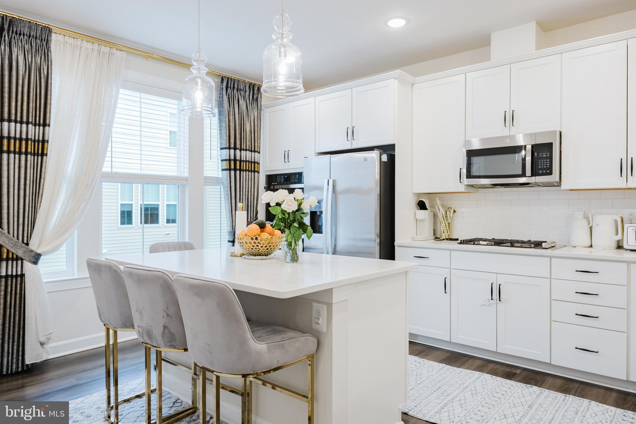 NORTH HART RUN - Residential