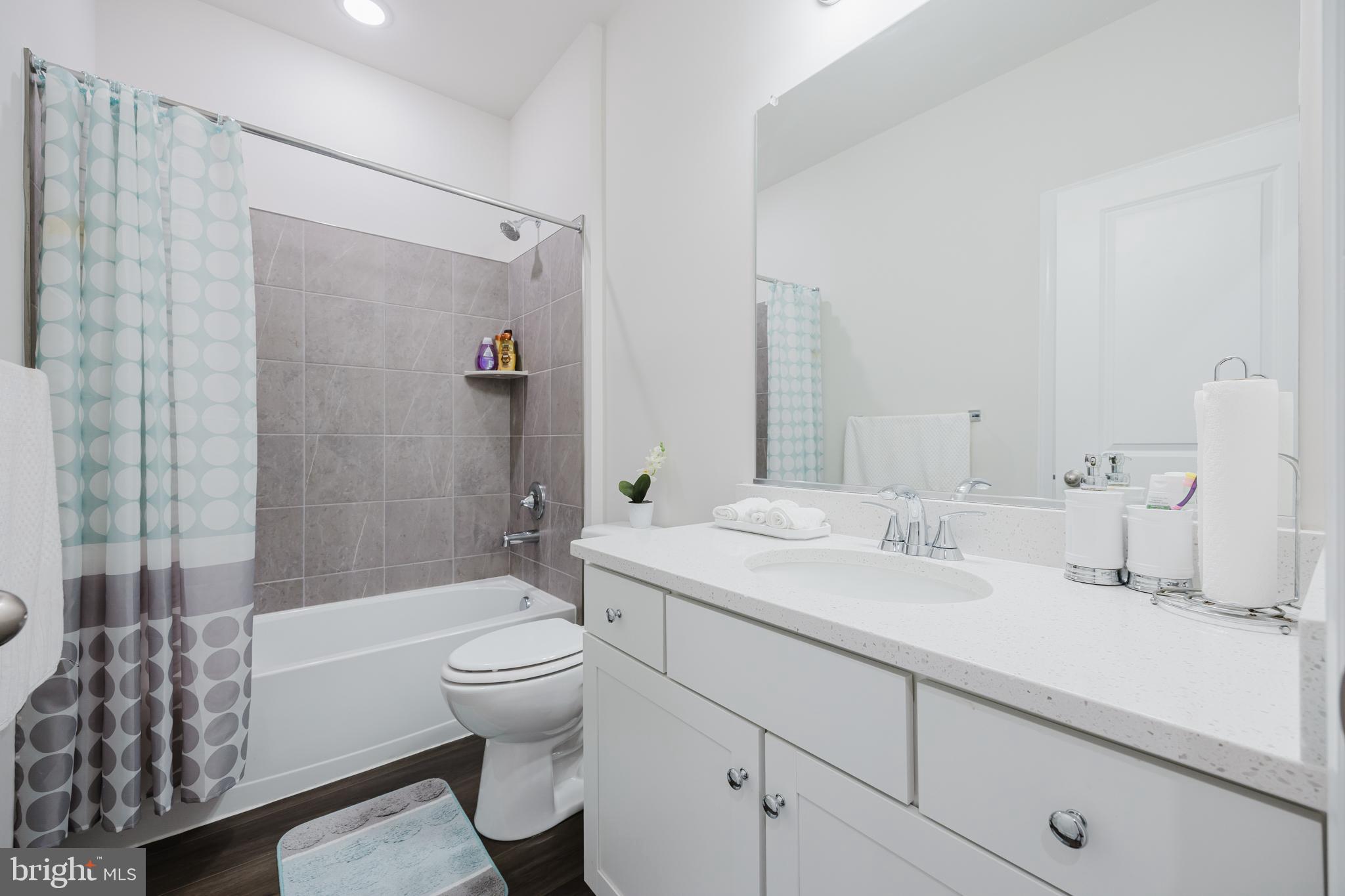 NORTH HART RUN - Residential