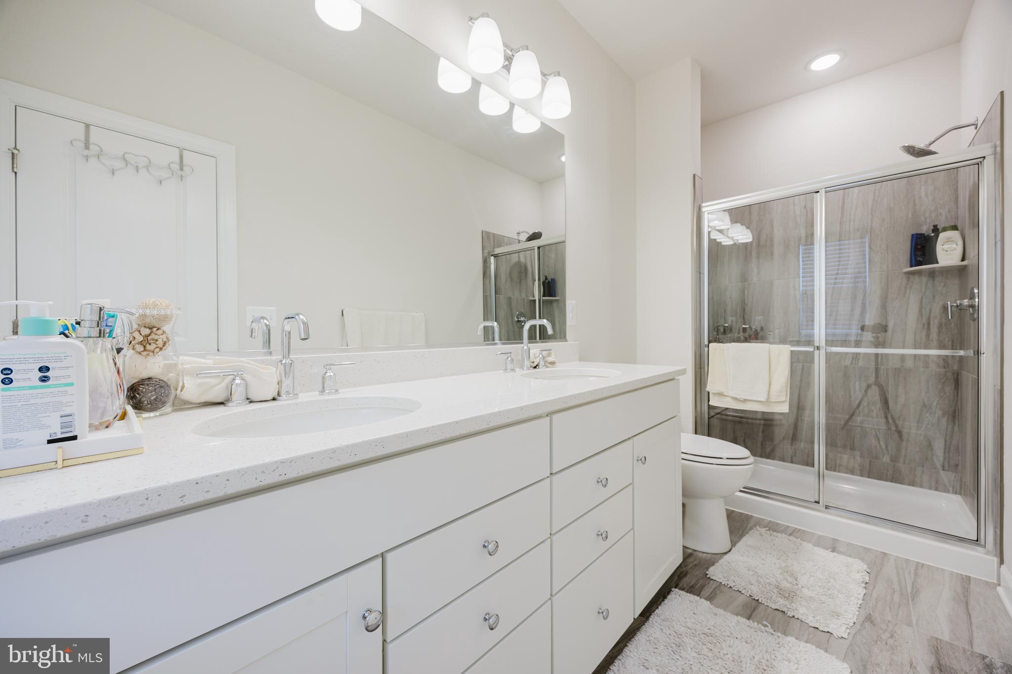 NORTH HART RUN - Residential