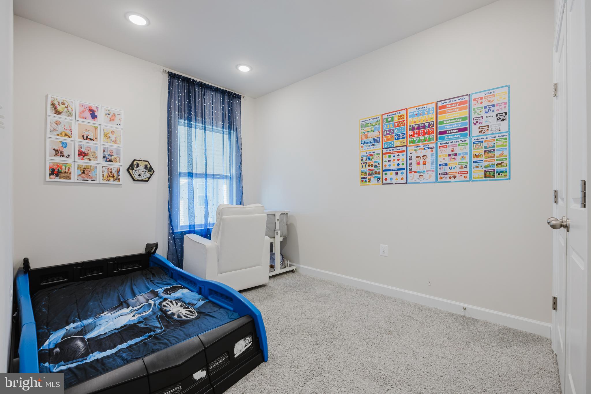 NORTH HART RUN - Residential