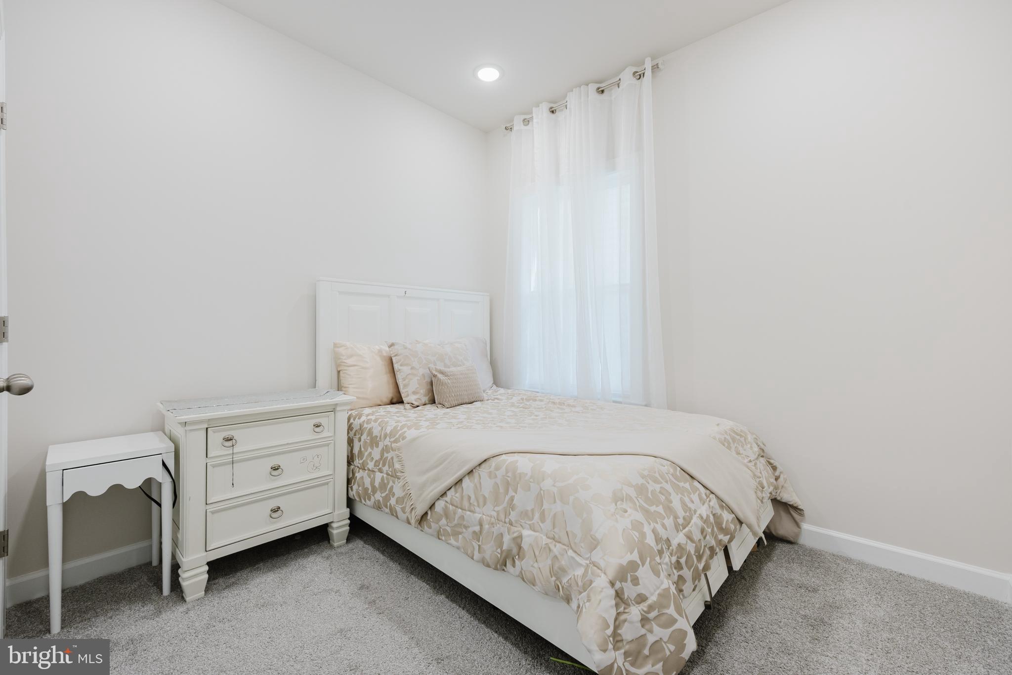 NORTH HART RUN - Residential