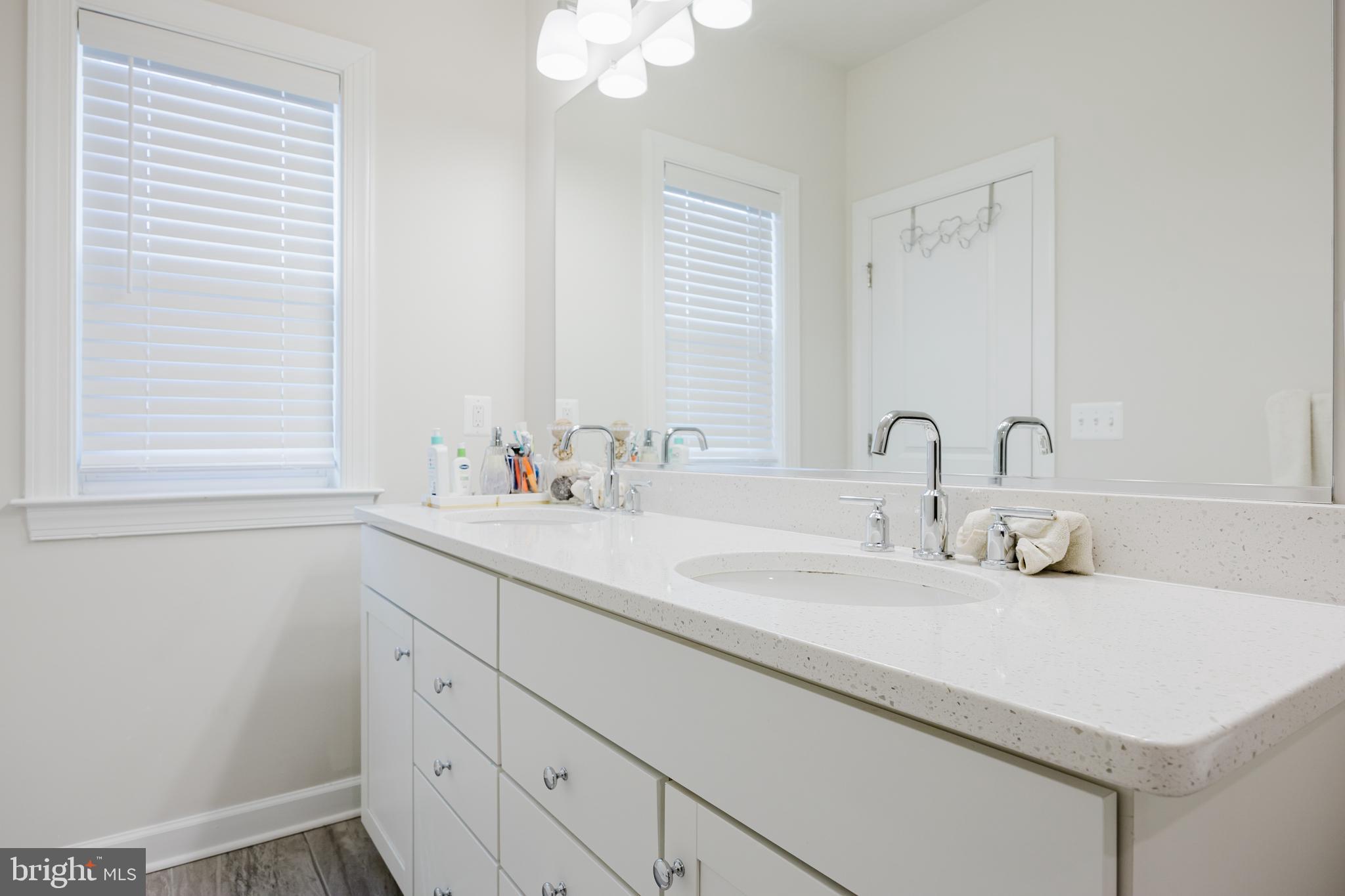 NORTH HART RUN - Residential