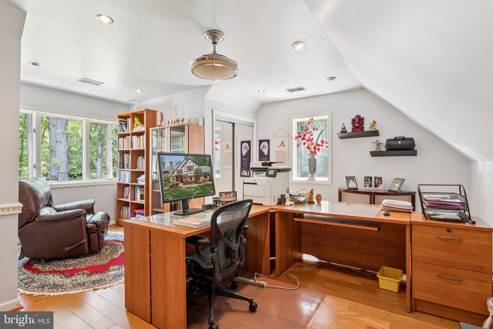 BATTERSEA ON THE BAY - Residential