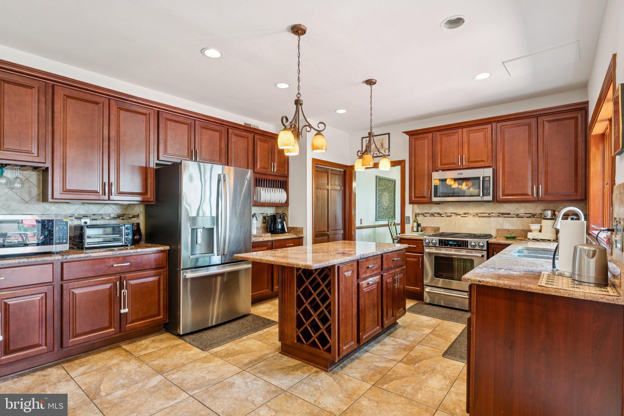 BATTERSEA ON THE BAY - Residential